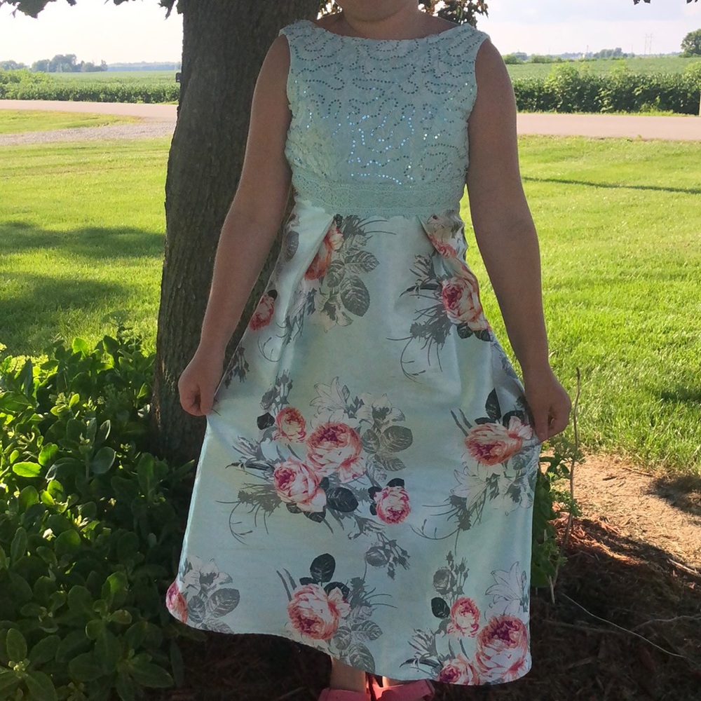 Pageant dress